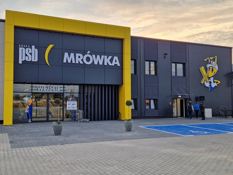 Dostępność sklepów budowlanych w soboty i niedziele