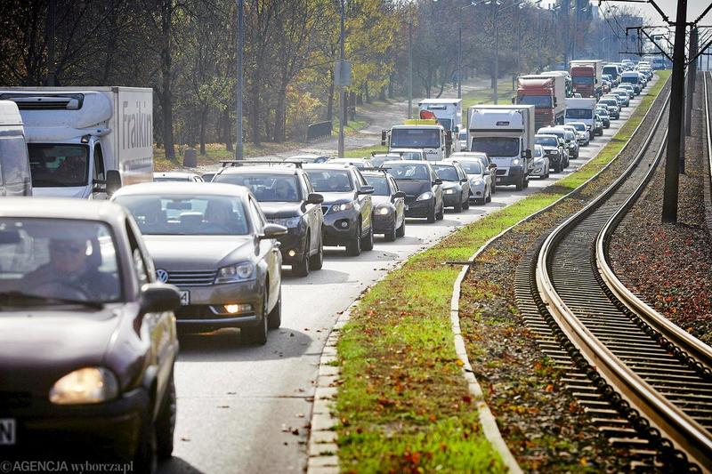 Jak wygodnie zapłacić podatek od zakupu samochodu online?