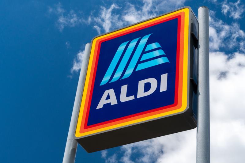 Prognozy liczby sklepów Aldi 2026