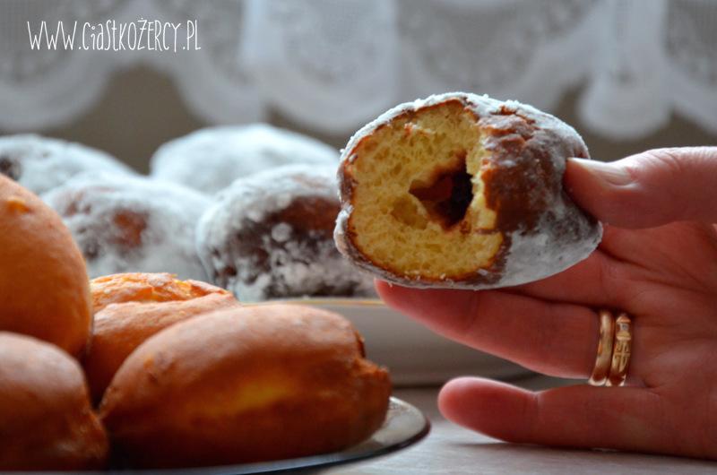 Przepis na pączki jak ze sklepu