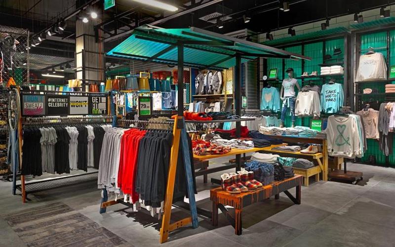 Przewodnik po otwartych sklepach