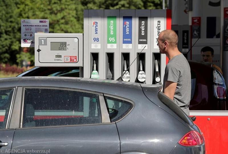 Jak skorzystać ze zniżek Orlen