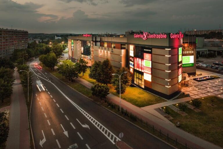 Odkryj, jakie sklepy czekają na Ciebie w galerii Jastrzębie