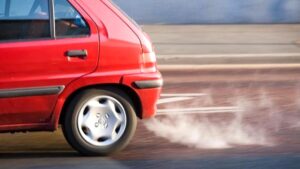 Czy przy zakupie samochodu należy pamiętać o podatku?