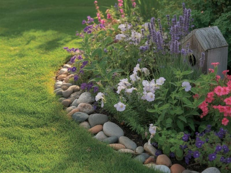 Jak efektywnie stworzyć granicę między trawnikiem a rabatą?