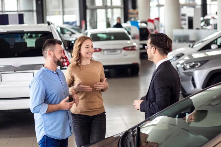 Jak skutecznie obliczyć podatek od zakupu samochodu?