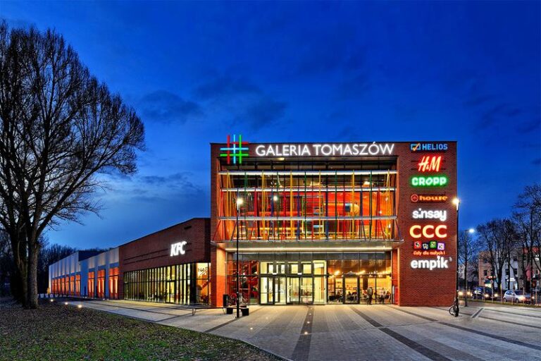 Odkryj, co oferuje galeria w Tomaszowie Mazowieckim – przegląd najlepszych sklepów